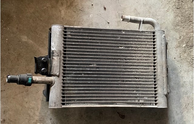 Радіатор масляний Land Rover 7H328005AA ціна, від 164.70 USD