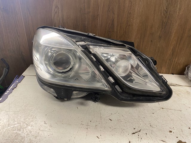  Mercedes A2128200239