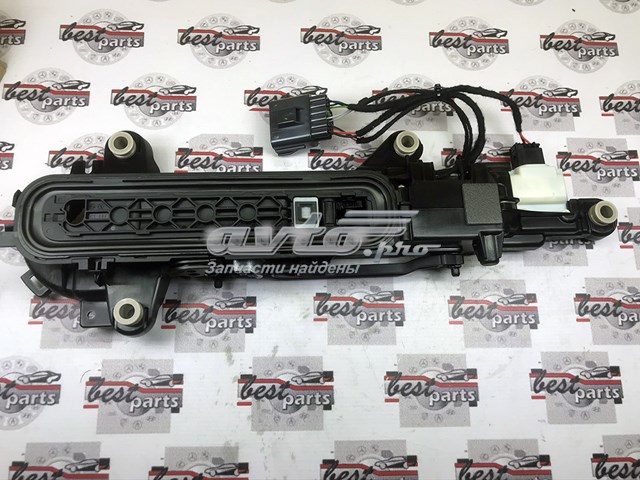 Ручка передньої двері зовнішня ліва Land Rover LR106952 ціна, від 114.03 USD