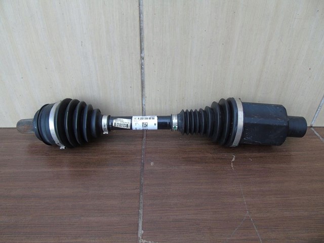 Вісь передня Mercedes A2933300300 ціна, від 108.56 USD