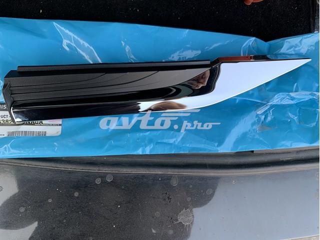 Молдинг переднього правого крила 638245NA0A Nissan/Infiniti