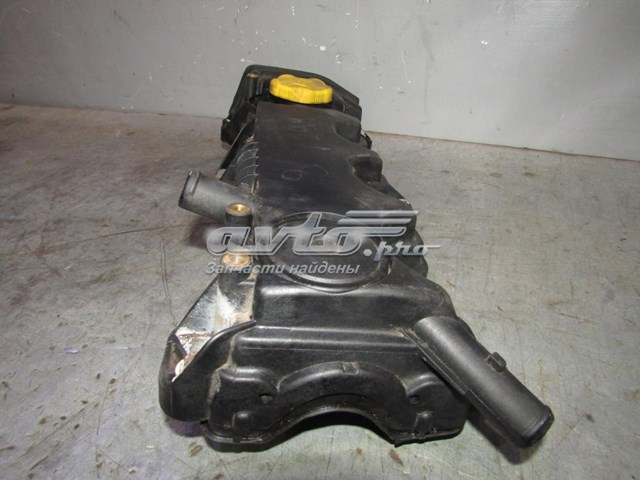 5607164 General Motors Кришка двигуна
