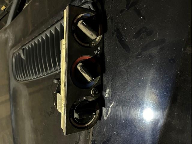 Купити 64111393870 BMW 