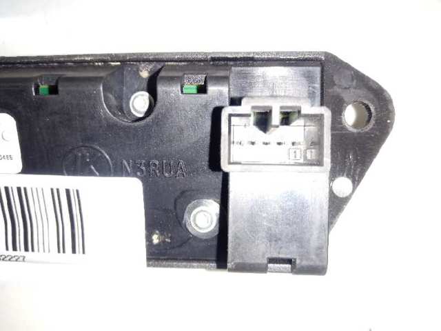 Купити BJ3214B596AC Land Rover 