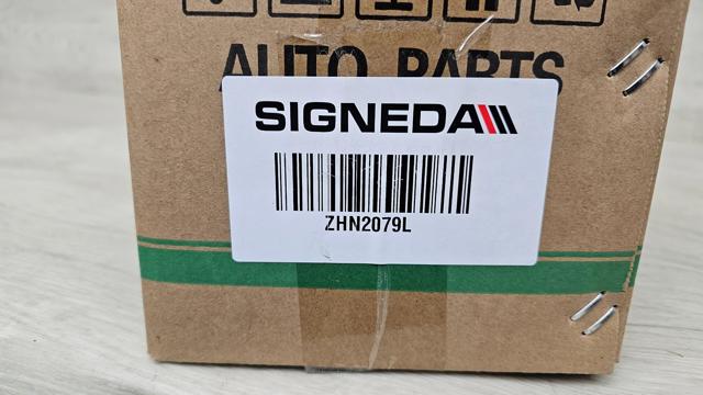 Туманка ліва Signeda ZHN2079L ціна, від 82.53 USD