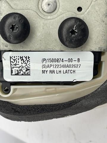  Замок задньої двері, лівої Tesla Model 3 