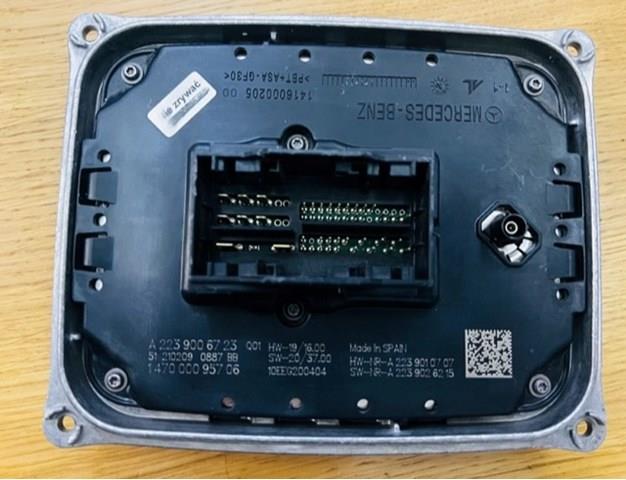  Mercedes A2239005018 ціна, від 268.06 USD