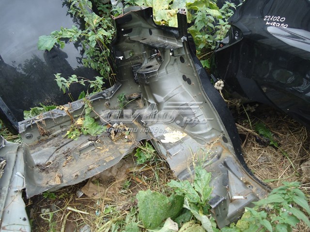 LR028464 Land Rover Крило заднє