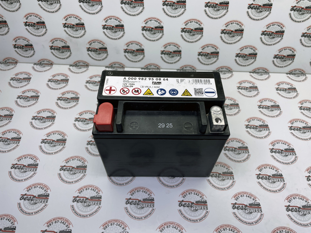 Купити Купити Акумулятор Mercedes Ємність 12А/г Напруга 12В A000982950864