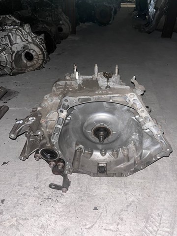 Купити G0Y103000 Mazda 