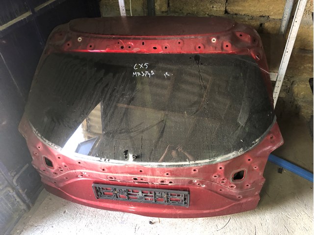 Скло заднє, 3/5-й двері (ляди) KB7W63930A Mazda