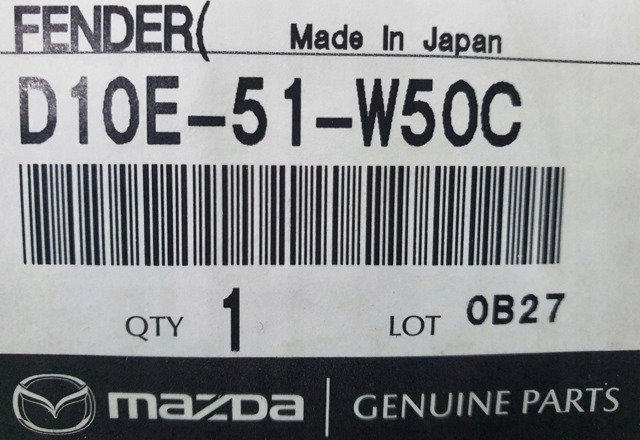 Розширювач задньої арки колеса, правий Mazda D10E51W50C