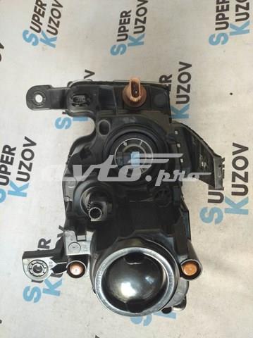 Фара передня права Chrysler 68266646AE