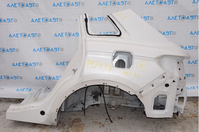 Купити FA1Z5827840A Ford Крило заднє праве