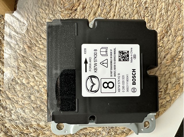 KB7W57K30B Mazda Модуль-процесор управління подушки безпеки