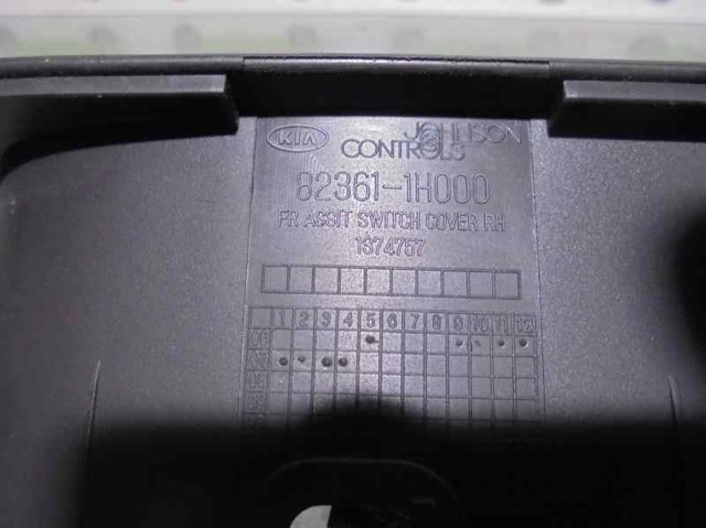  Hyundai/Kia 823611H000