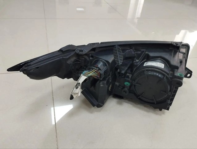 LR048053 Land Rover Фара дальнього світла в зборі