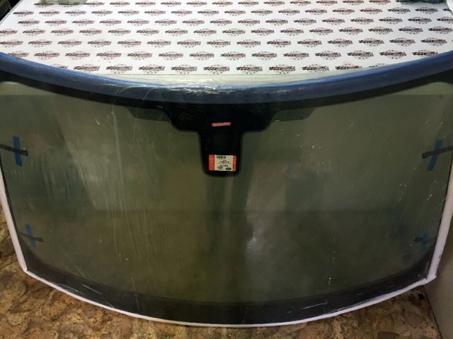 Автоскло Land Rover LR184626 ціна, від 215.47 USD