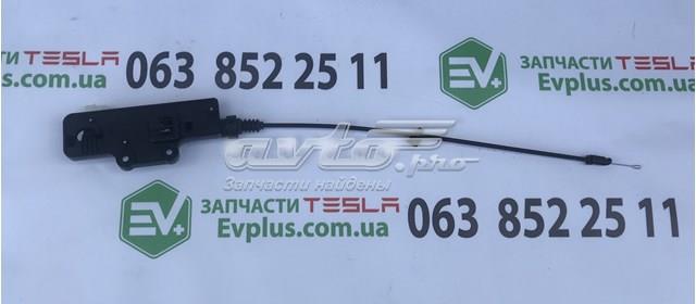 106181600D Tesla Трос замка капота