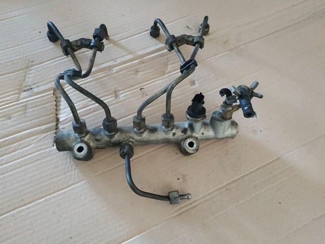 Купити 0445214049 Bosch Розподільник палива