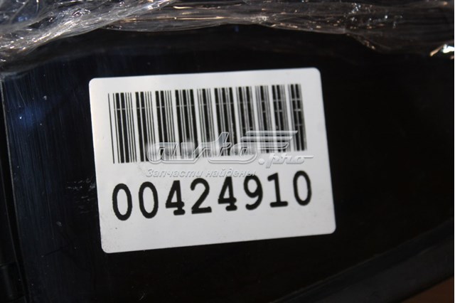 Задня кватирка права Toyota 6812360241