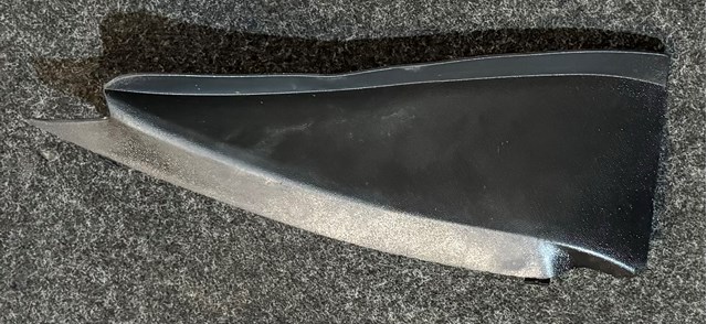 Водостік лобового скла, жабо KB7W51PB1 Mazda
