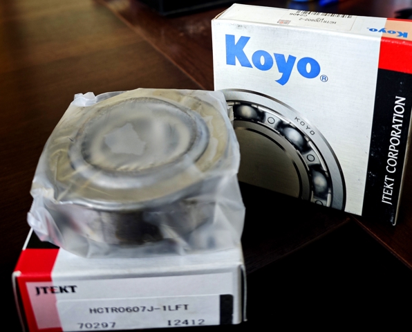 Купити TR0607J1LFT Koyo Підшипник хвостовика заднього моста, зовнішній