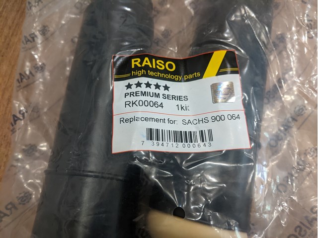 Буфер-відбійник амортизатора переднього + пильовик Raiso RK00001