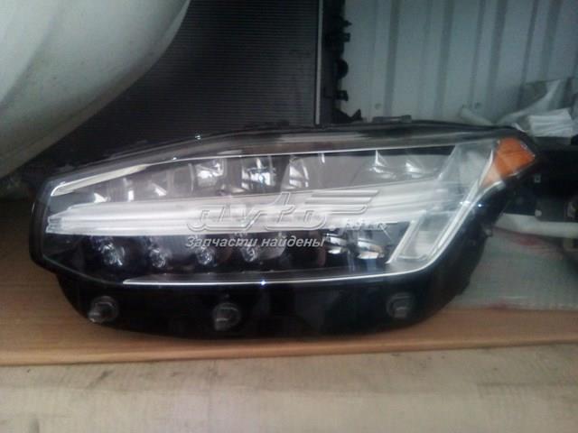 Фари Volvo 32228686 ціна, від 195.25 USD