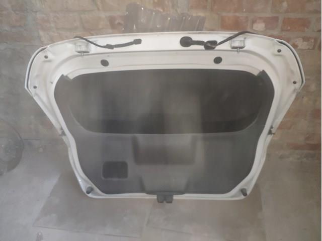 AE8Z5840110A Ford Треті двері