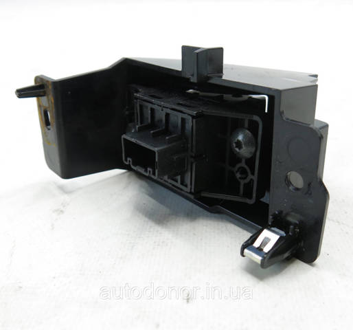 Кнопка вмикання парктроніка Nissan/Infiniti 251755MP0A ціна, від 38.00 USD