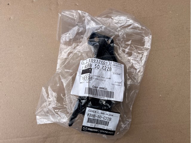 Купити KB8B50C22B Mazda Кронштейн бампера переднього, лівий