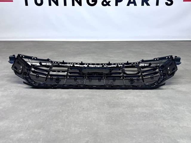 Решітка радіатора 4M8853651BAALZ VAG