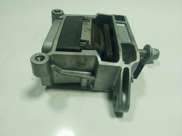 Подушка двигуна передня LR128245 Land Rover
