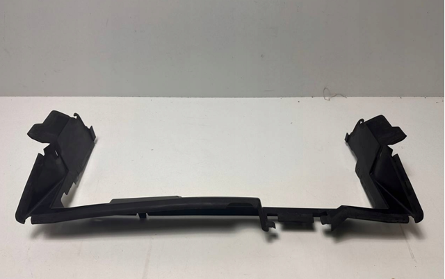  LR070415 Land Rover