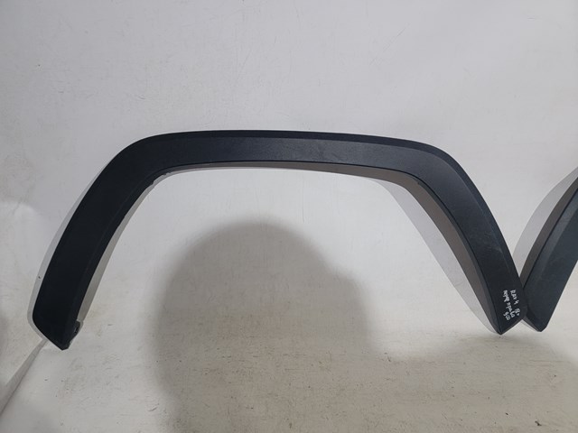 Розширювач/накладка арки переднього крила, правий на Toyota RAV4 V A5