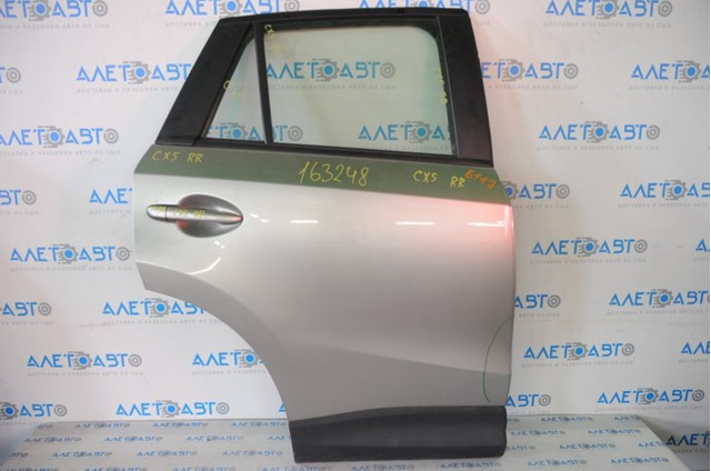 Двері задні, праві KDY57202XE Mazda