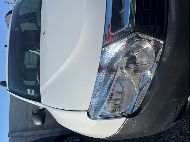 Фара права 260100067R Renault (RVI)