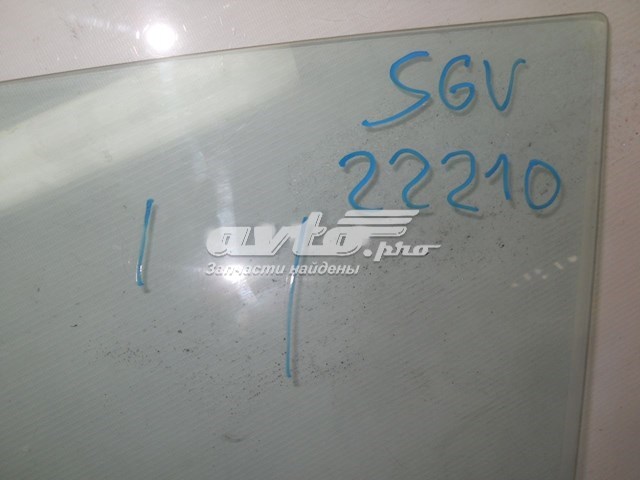 GS6825D301 XYG Скло водійських дверей