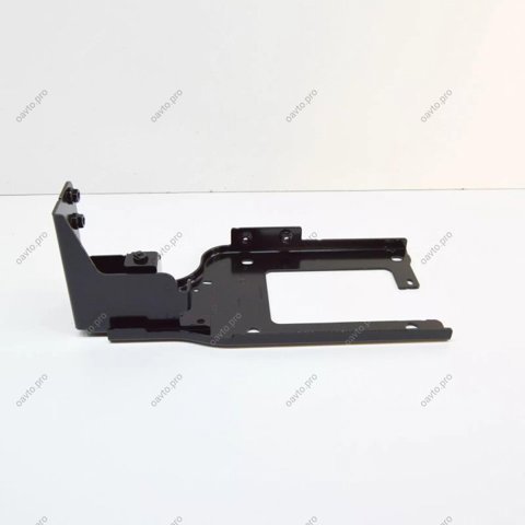 LR117327 Land Rover Рамка радіатора права