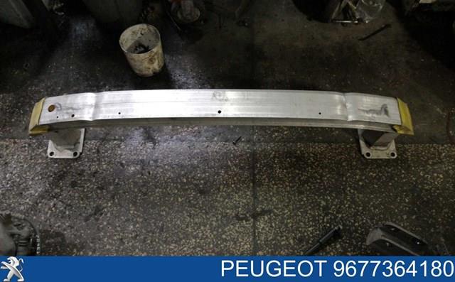 Підсилювач бампера переднього 9677364180 Peugeot/Citroen
