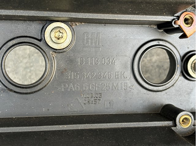 Кришка клапанів General Motors 13113034