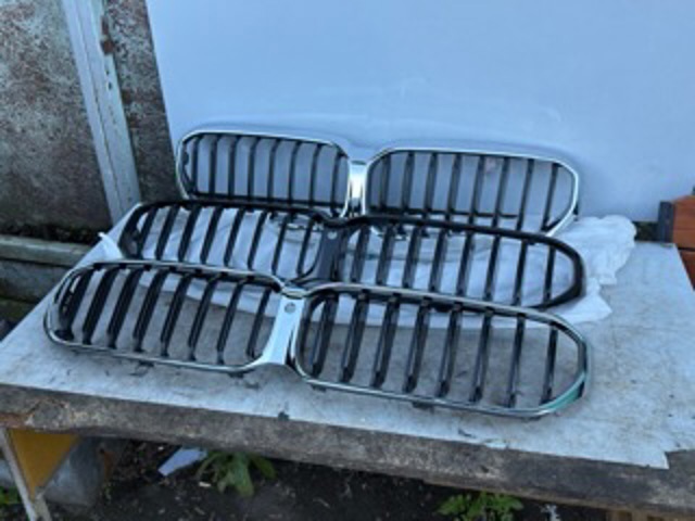 Решітка радіатора 7065176 Autotechteile