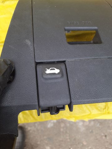 Замок капота Hyundai/Kia 8118234000 ціна, від 9.66 USD