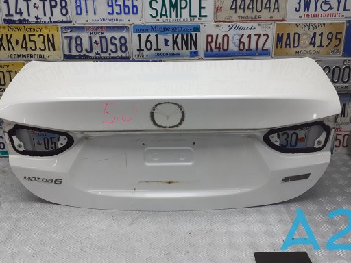 Кришка багажника GJY15261X Mazda