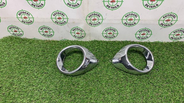 Купити 8148133040 Toyota Обід (окантовка) фари противотуманної, правої