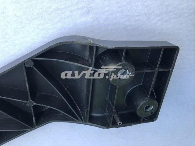 Кронштейн передньої панелі, правий 9830521680 Peugeot/Citroen