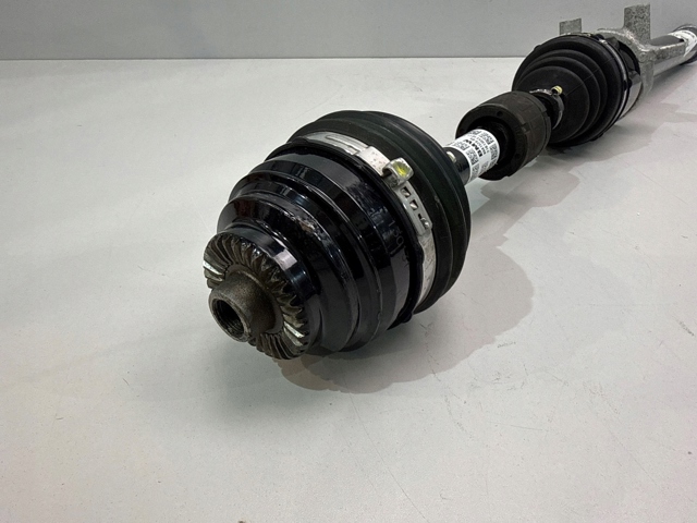 31608681528 BMW 