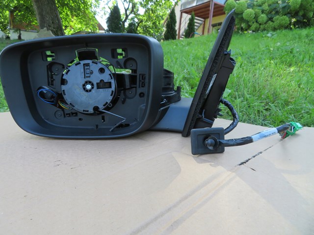 Дзеркало ліве Volvo 31371125
