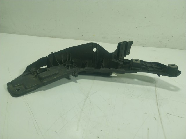 Купити 1391283080 Fiat/Alfa/Lancia Кронштейн бампера переднього, лівий